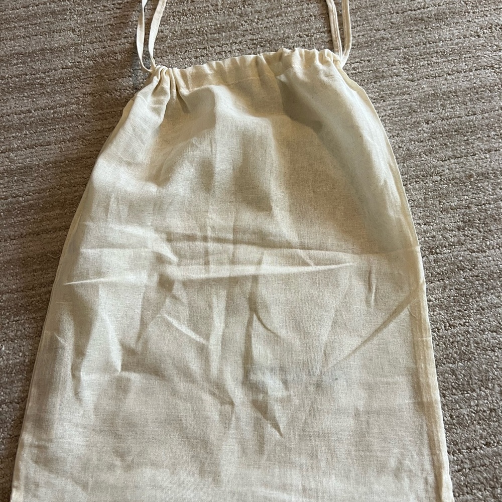 Aesop Cream Drawstring Bag - Picture 4 of 4
